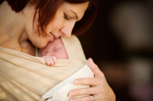 woman-holding-newborn